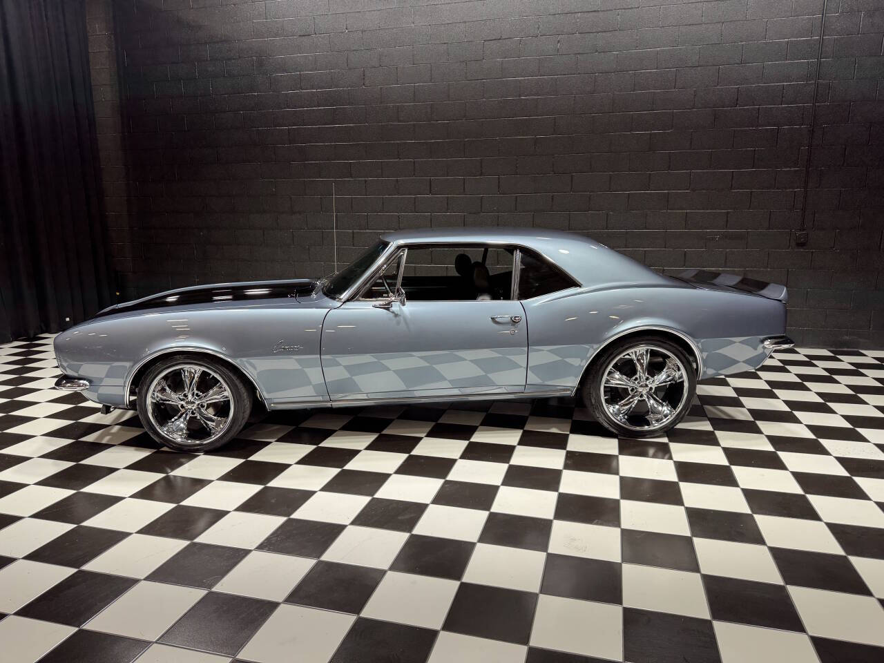 1967 Chevrolet Camaro 19