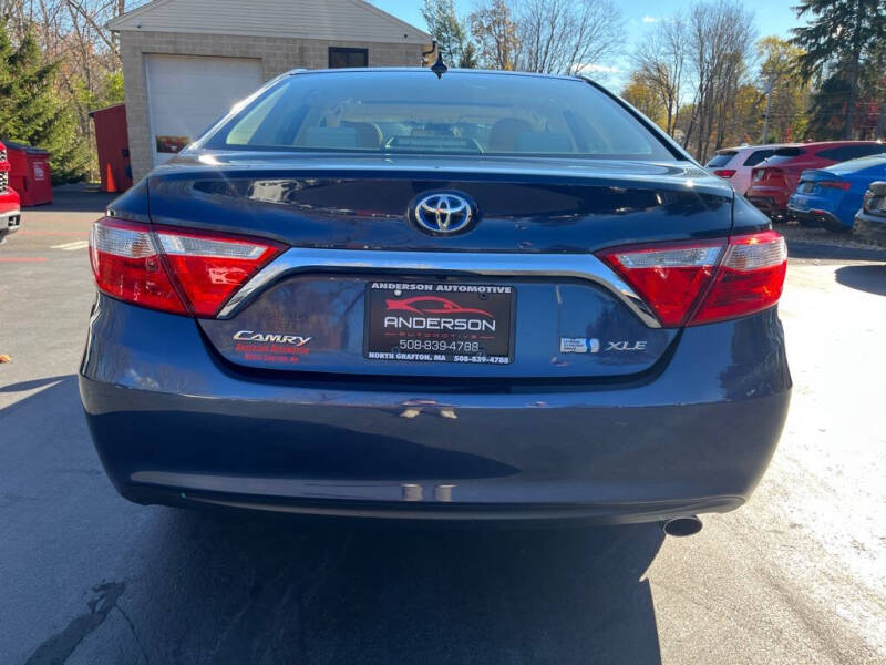 2015 Toyota Camry Hybrid