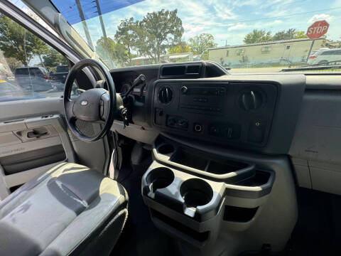 2014 Ford E-Series E-250