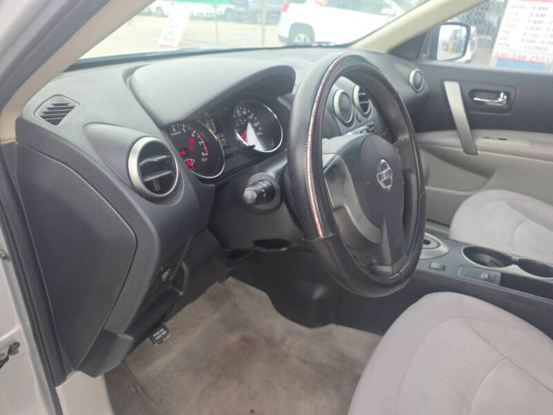 2013 Nissan Rogue S
