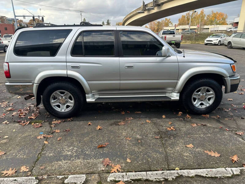 2002 Toyota 4Runner SR5