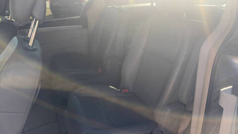 2012 Volkswagen Routan