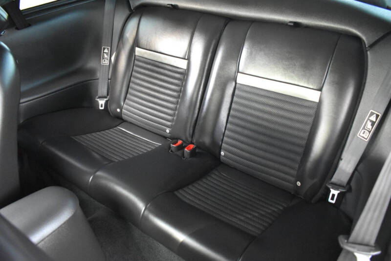 2003 Ford Mustang Mach 1 Premium