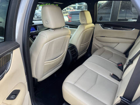 2017 Cadillac XT5