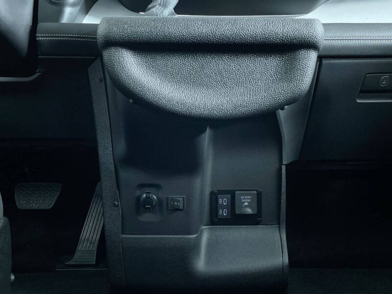 2025 Toyota Sienna XSE 7-Passenger