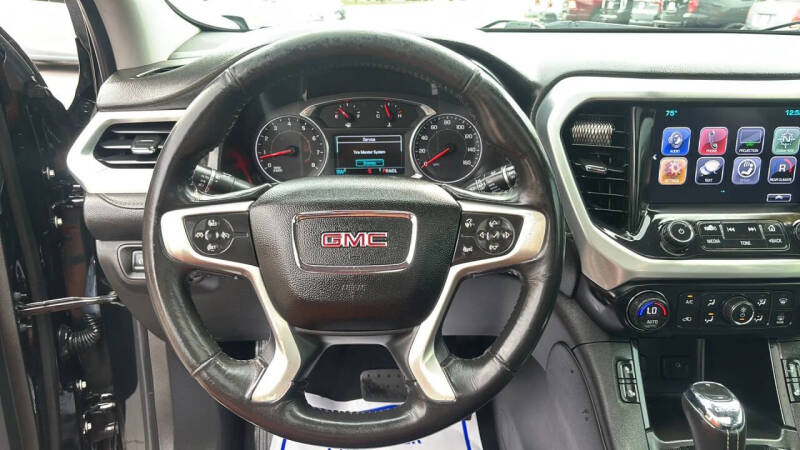 2017 GMC Acadia SLT-1