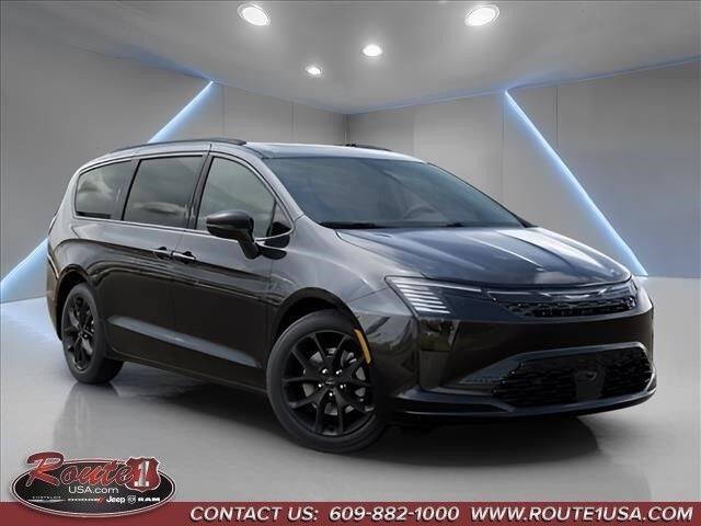 2027 Chrysler Pacifica Limited