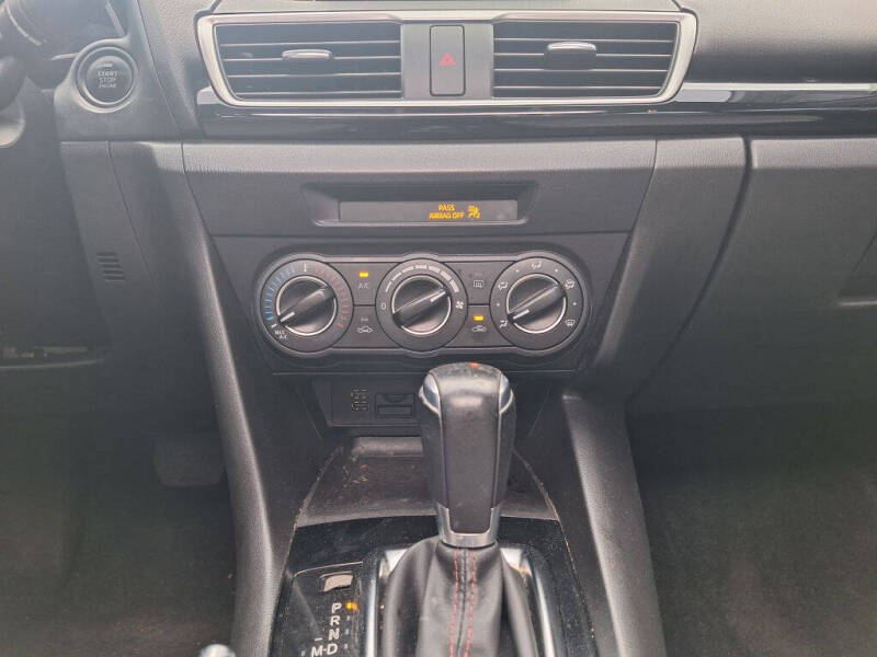 2016 Mazda MAZDA3 i Touring