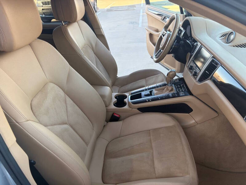 2015 Porsche Macan S