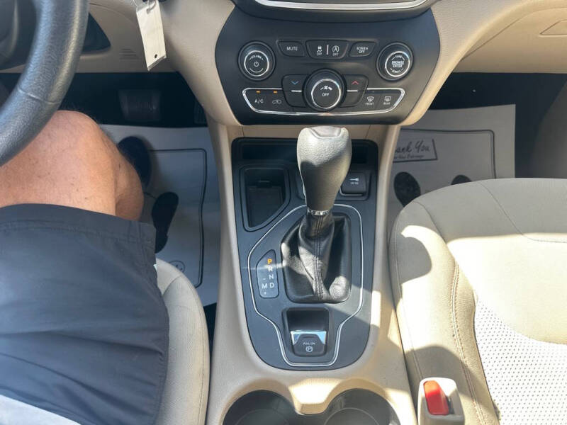 2019 Jeep Cherokee Latitude