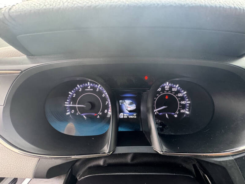 2016 Toyota Avalon XLE