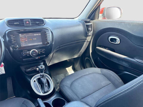 2019 Kia Soul +