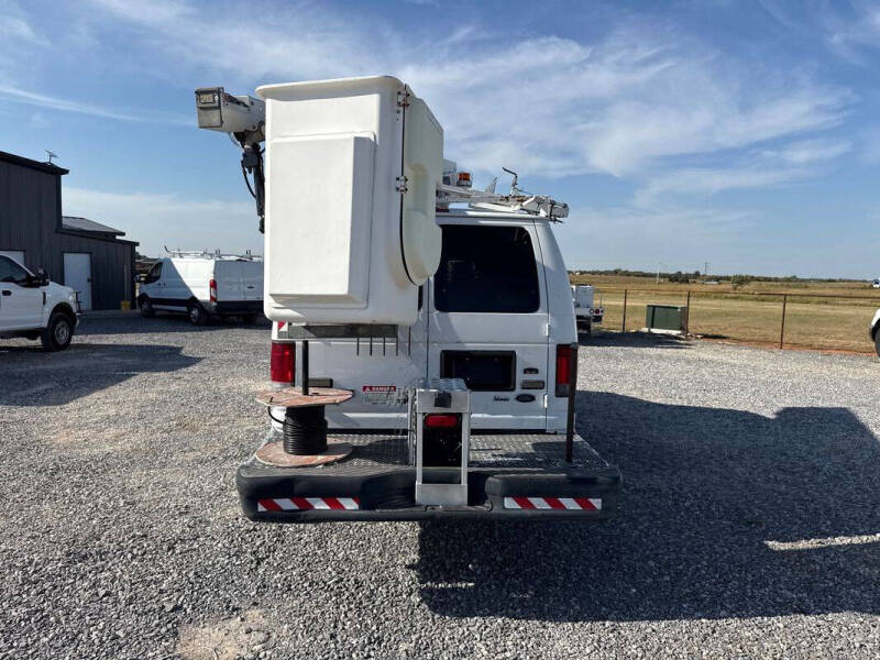 2010 Ford E-Series E-350 SD