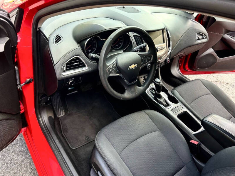 2017 Chevrolet Cruze LT Auto