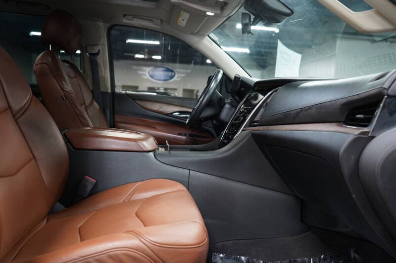 2020 Cadillac Escalade Premium Luxury