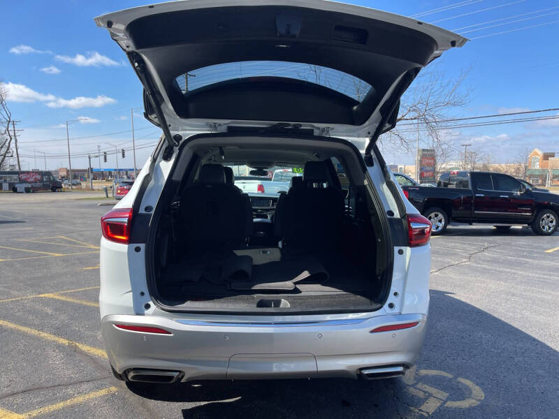 2020 Buick Enclave Essence