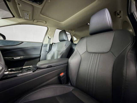 2025 Lexus NX 350h Premium
