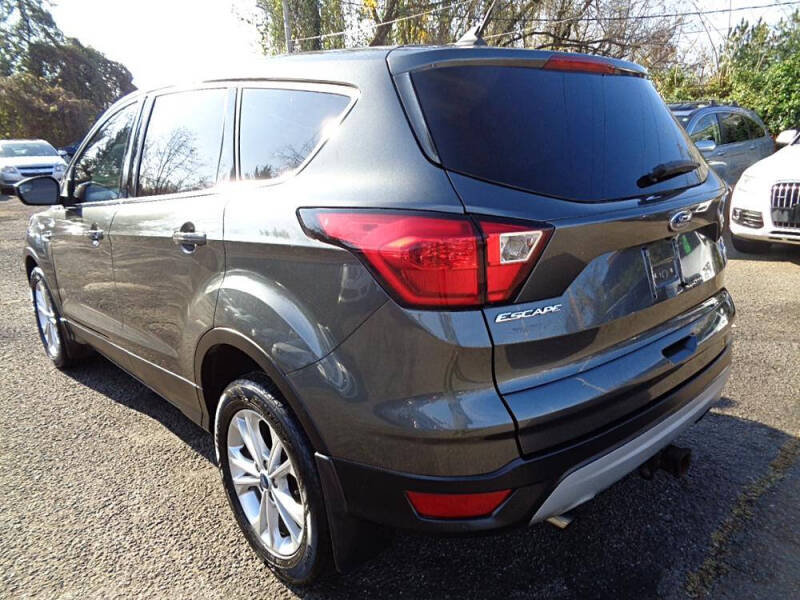 2019 Ford Escape SE