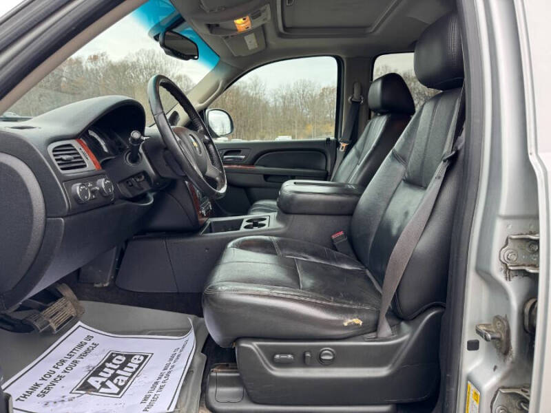 2011 Chevrolet Suburban LT