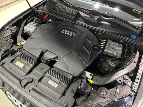 2021 Audi Q7 quattro Premium Plus 55 TFSI