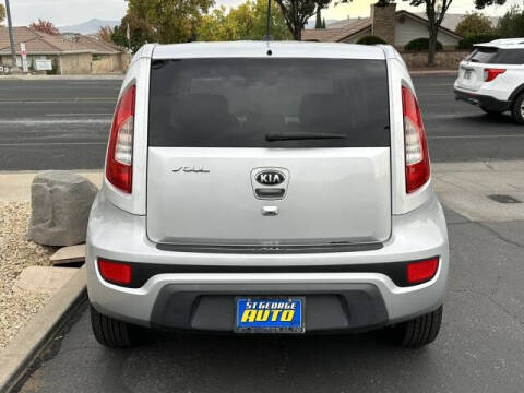 2013 Kia Soul +