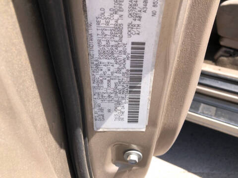 2004 Toyota Sequoia SR5