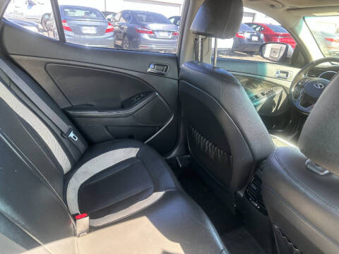 2011 Kia Optima SX Turbo