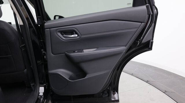 2026 Nissan Rogue SL