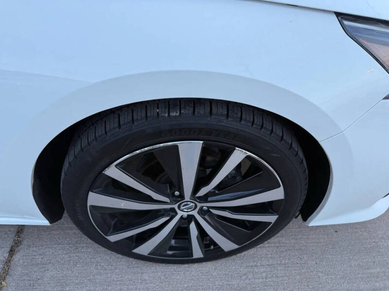 2019 Nissan Altima 2.5 SR