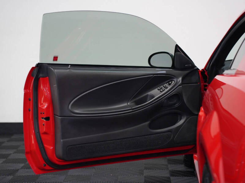 2001 Ford Mustang SVT Cobra