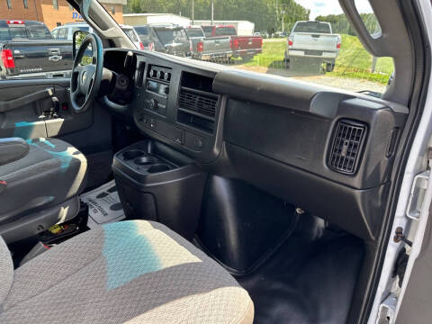 2017 Chevrolet Express 2500