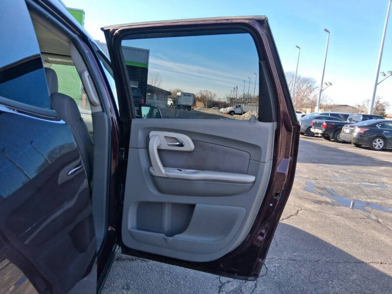 2010 Chevrolet Traverse LS