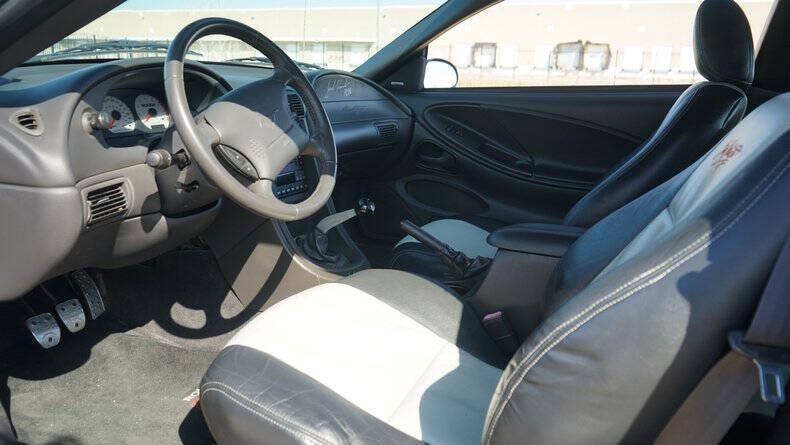 2003 Ford Mustang