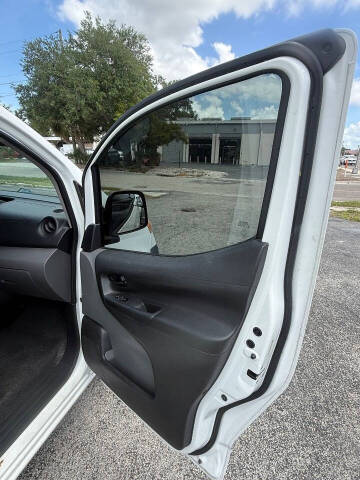 2014 Nissan NV200
