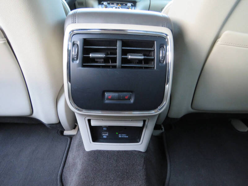 2017 Lincoln Continental Select