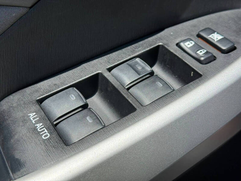 2015 Toyota Prius Three