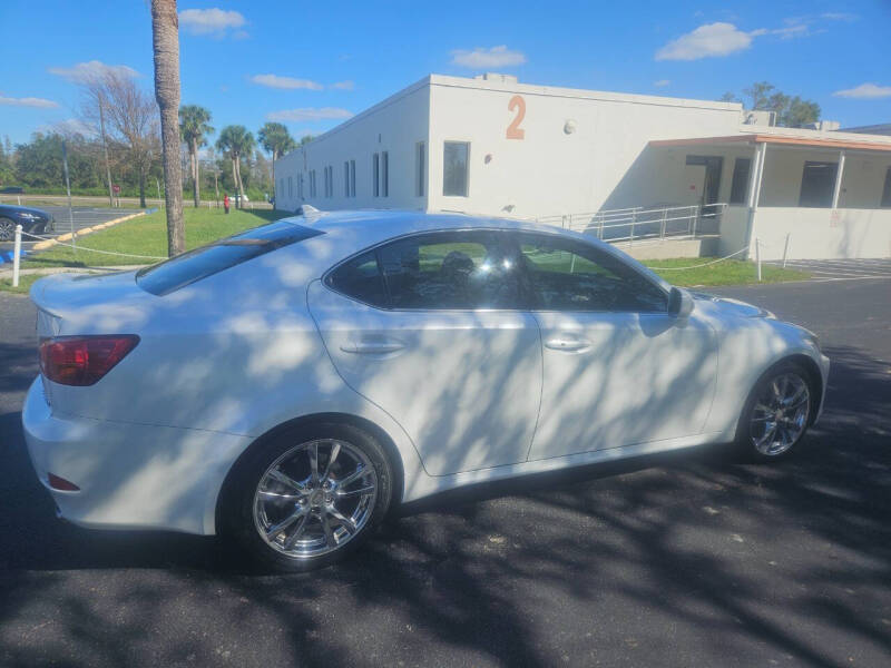 2007 Lexus IS 250 photo 16