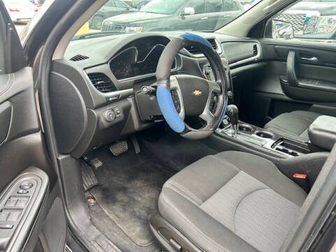 2017 Chevrolet Traverse LT