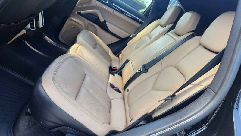 2017 Porsche Cayenne