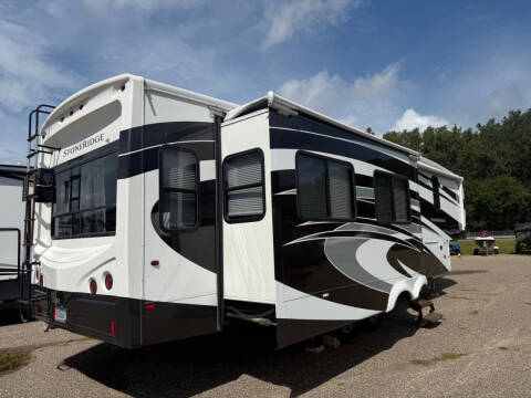 2013 KZ Stoneridge 36' 5th wheel 4 slides