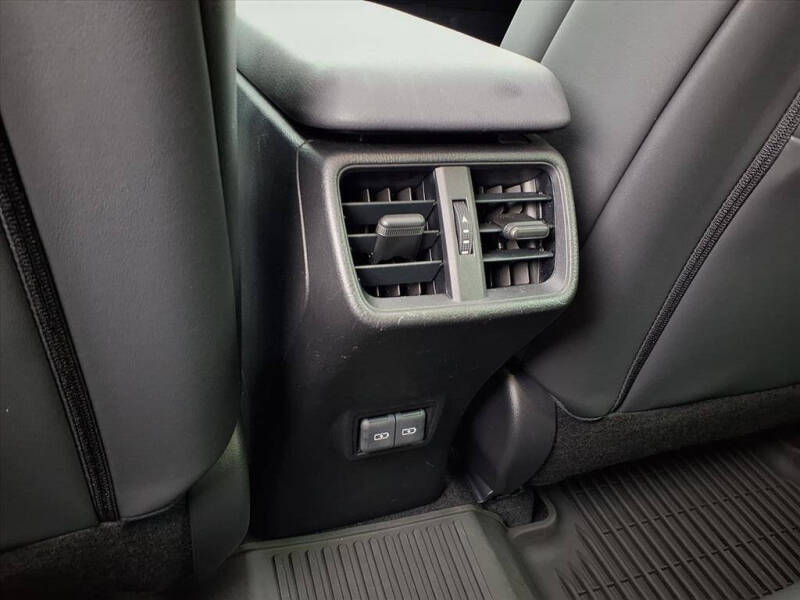 2023 Lexus UX 250h F SPORT Handling