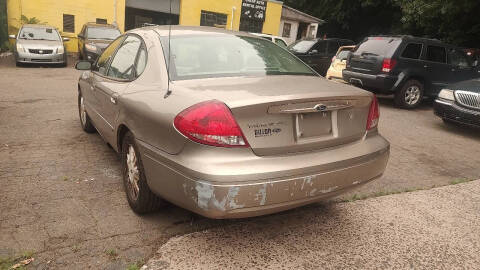 2005 Ford Taurus SEL