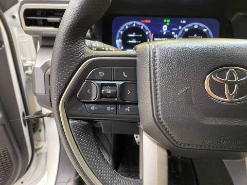 2025 Toyota Tacoma TRD Sport HV