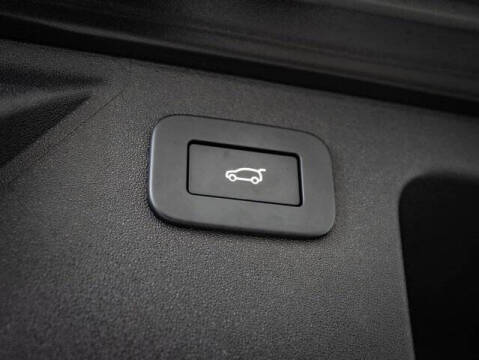 2023 Land Rover Discovery Sport P250 SE R-Dynamic