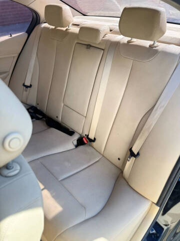 2015 BMW 3 Series 320i