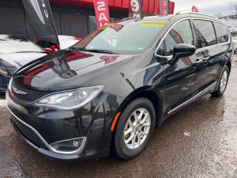 2020 Chrysler Pacifica for sale at Duke City Auto LLC in Gallup NM