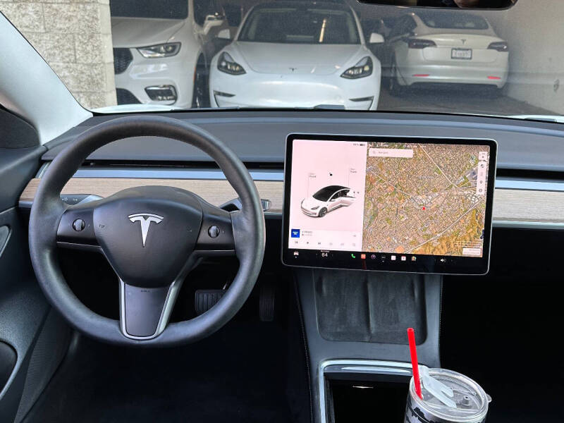 2021 Tesla Model 3 Base photo 17