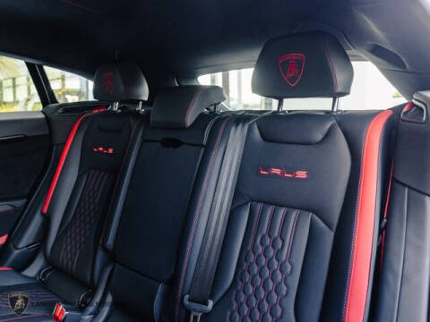 2024 Lamborghini Urus Performante