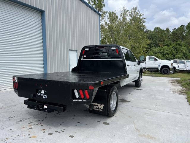 2025 Chevrolet Silverado 3500HD CC Work Truck