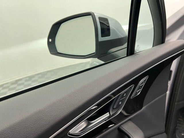 2022 Audi Q7 quattro Premium Plus 55 TFSI